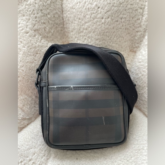 Burberry small messenger bag - Picture 1 of 14